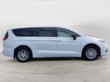 New 2025 Chrysler Pacifica Select image 6