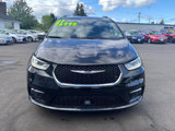 Used 2022 Chrysler Pacifica Limited image 3