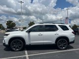 Certified 2025 Honda Pilot Sport image 3