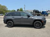 New 2025 Jeep Grand Cherokee Altitude image 2