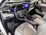 Used 2023 Toyota Highlander Platinum image 5