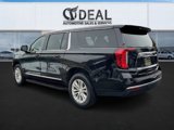 Used 2023 GMC Yukon XL SLT w/ SLT Luxury Package image 3