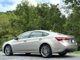 Used 2018 Toyota Avalon Limited image 4