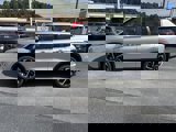 New 2025 Mitsubishi Outlander SE image 3