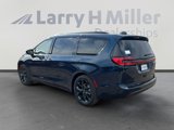 New 2025 Chrysler Pacifica Limited image 3