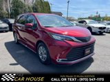 Used 2023 Toyota Sienna XLE image 5