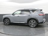 New 2025 Nissan Pathfinder Platinum image 5