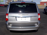 Used 2016 Chrysler Town & Country Touring image 4