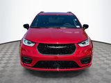 New 2025 Chrysler Pacifica Limited image 2
