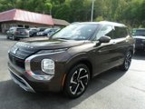 Used 2022 Mitsubishi Outlander SEL image 3