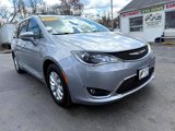 Used 2017 Chrysler Pacifica Touring-L image 4