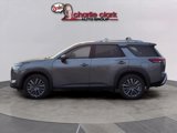 New 2025 Nissan Pathfinder SL w/ SL Premium Package image 2