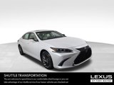 New 2025 Lexus ES 300h Ultra Luxury image 5