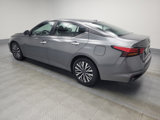 Used 2023 Nissan Altima 2.5 SV image 3