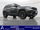 New 2025 Jeep Grand Cherokee Summit image 2