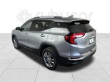 Used 2024 GMC Terrain SLT image 3