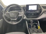 Certified 2023 Toyota Highlander L image 6