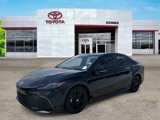 Used 2025 Toyota Camry SE image 3