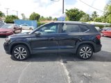 Certified 2022 Volkswagen Taos SE w/ Panoramic Sunroof Package image 2