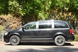 Used 2017 Dodge Grand Caravan SXT image 2