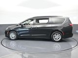 Used 2022 Chrysler Pacifica Touring-L image 3