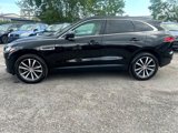 Used 2019 Jaguar F-PACE Prestige image 2