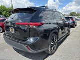 Used 2022 Toyota Highlander L image 3