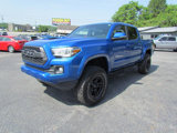 Used 2017 Toyota Tacoma TRD Sport image 3