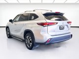 Used 2024 Toyota Highlander XLE image 6