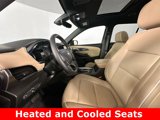 Used 2023 Chevrolet Traverse Premier image 2