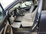 Used 2017 Toyota Highlander XLE image 6