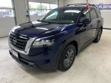 Used 2022 Nissan Pathfinder SV image 2