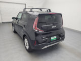 Used 2023 Kia Soul LX w/ LX Technology Package image 5