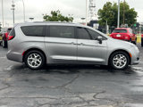 Used 2017 Chrysler Pacifica Touring-L Plus w/ Tire & Wheel Group image 4
