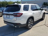 New 2025 Honda Pilot Touring image 4