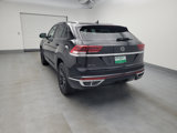 Used 2020 Volkswagen Atlas Cross Sport SE w/ Panoramic Sunroof Package image 5