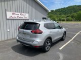 Used 2018 Nissan Rogue SL w/ Premium Package image 3