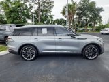 Used 2022 Lincoln Aviator Reserve w/ Equipment Group 201A image 2