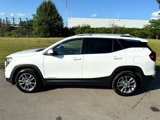 Used 2024 GMC Terrain SLT image 2