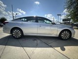 Used 2023 Nissan Altima 2.5 SV w/ SV Premium Package image 4