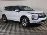 New 2025 Mitsubishi Outlander SE image 2