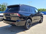 New 2025 Lincoln Navigator Reserve image 3