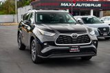 Used 2022 Toyota Highlander XLE image 2