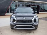 New 2025 Mitsubishi Outlander SE image 3