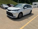 Certified 2024 Toyota Sienna XLE image 5