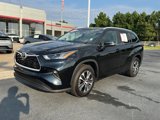 Used 2024 Toyota Highlander XSE image 2