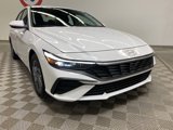 Used 2024 Hyundai Elantra SEL image 4