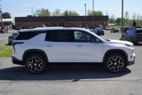 New 2025 Chevrolet Traverse High Country w/ LPO, Cargo Package image 2