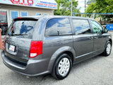 Used 2018 Dodge Grand Caravan SE w/ UConnect Hands-Free Group image 4