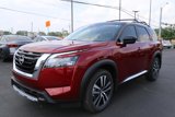 New 2025 Nissan Pathfinder Platinum image 2